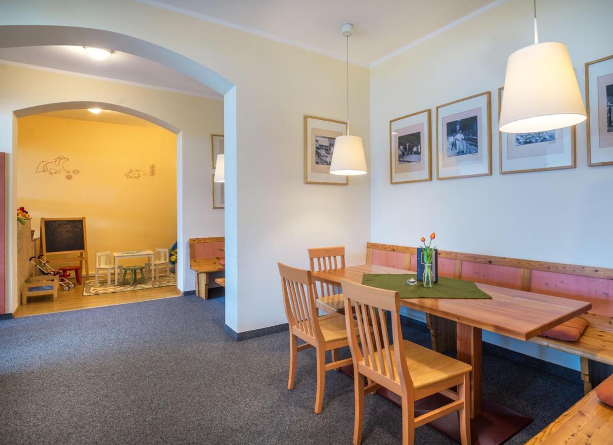 Jufa Hotel אלטאוסיי מראה חיצוני תמונה