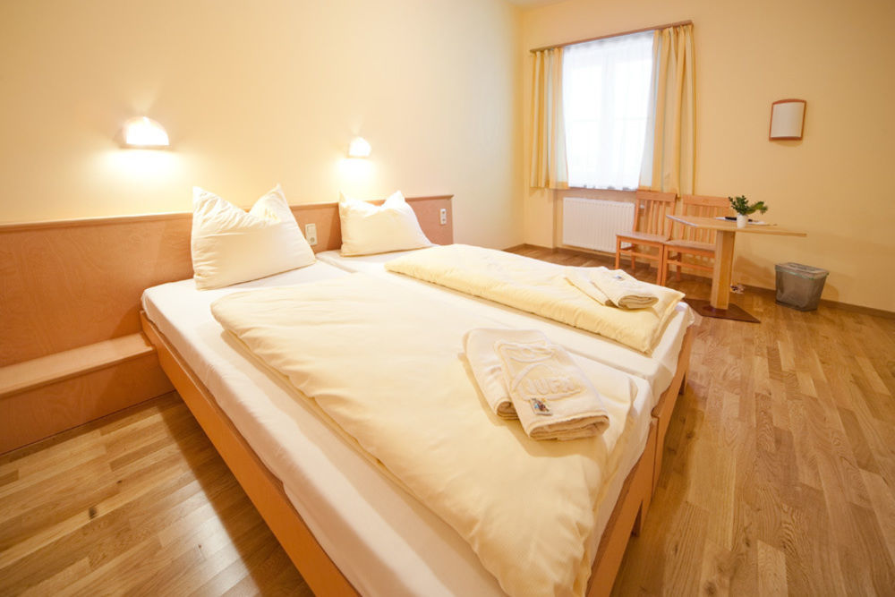 Jufa Hotel אלטאוסיי מראה חיצוני תמונה
